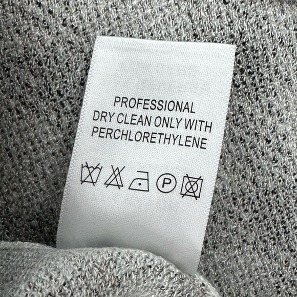 Etcetera Plaid Fringe Trimmed Sweater Vest Cream Taupe & Black‎ Size Medium - Picture 7 of 7